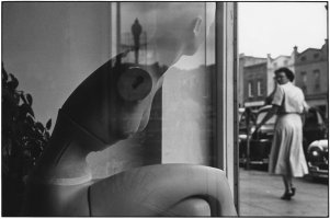 Elliott Erwitt (1928-2023)