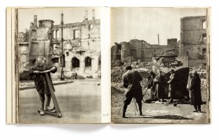 Please buy my new song (Proszę, kup moją nową piosenkę), fotografie i tekst: Jindřich Marco,  Artia, Praha 1967, kolekcja prywatna