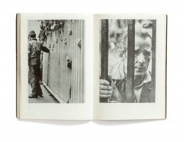 Stop kontrola (Stop Control) fotografie / photographs: Erazm Ciołek, Komitet Wydawniczy NSZZ Solidarność Region Mazowsze, Warszawa 1981, kolekcja prywatna