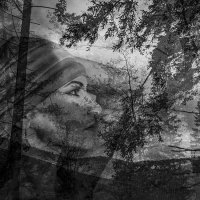 Joanna Kamila Kwiecień - Pomiędzy Światami. Kobieta