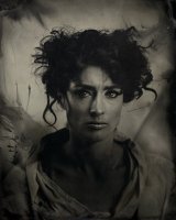 Katarzyna Kalua Kryńska - Between Two Moons