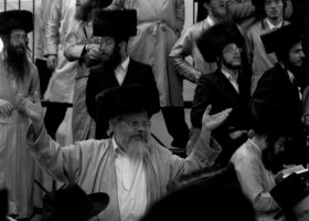 Arkadiusz Ławrywianiec - Chasydzi w Lelowie