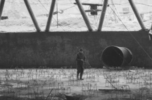 Danuta Rago, Reportaż z placu budowy, lata 60. XX w. © Christopher Grabowski, FAF