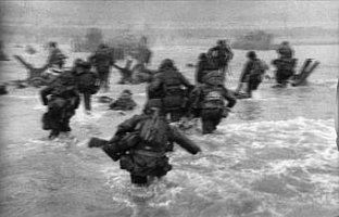 Robert Capa (1913 - 1954)