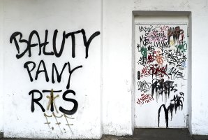 Ewa Łyczywek-Pałka - ŁÓDŹ, ziemia ciągle obiecana